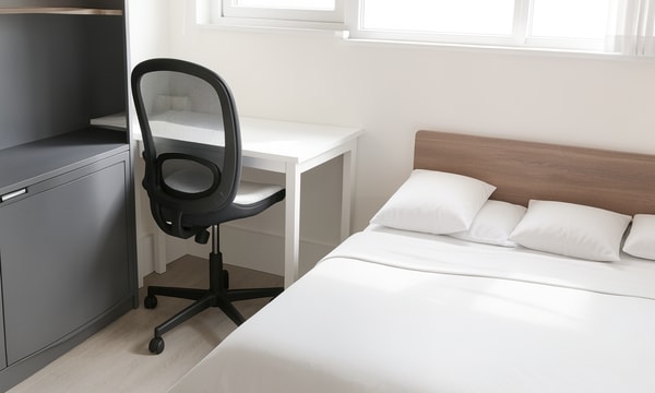 Kamer | 15m² | €900,-
