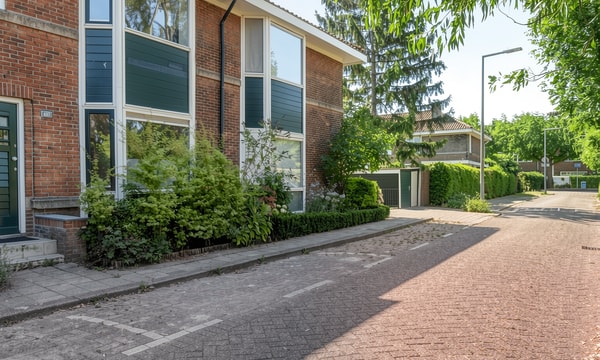 Huis | 137m² | €4250,-