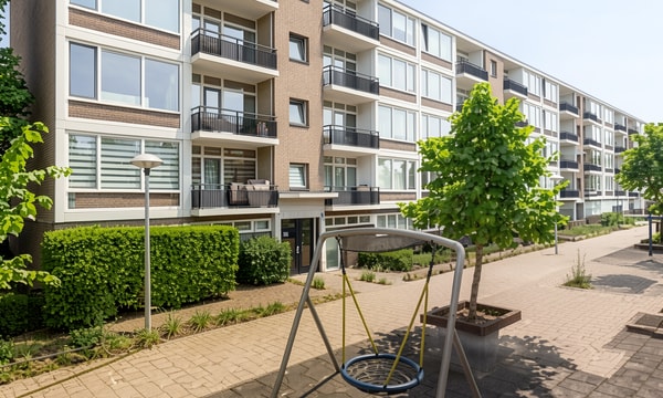 Huis | 90m² | €967,-