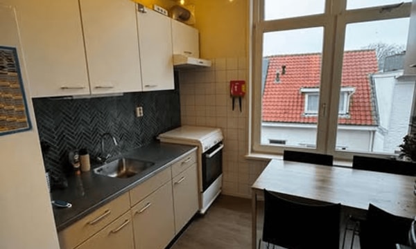 Kamer | 12m² | €371,-