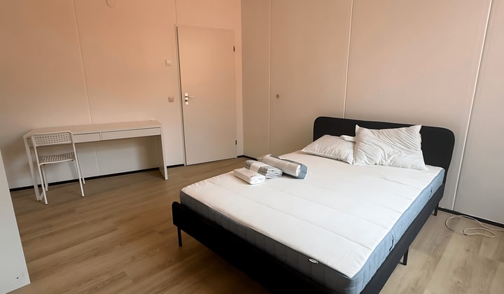 Gestoffeerde studio met tuin en lange huurperiode