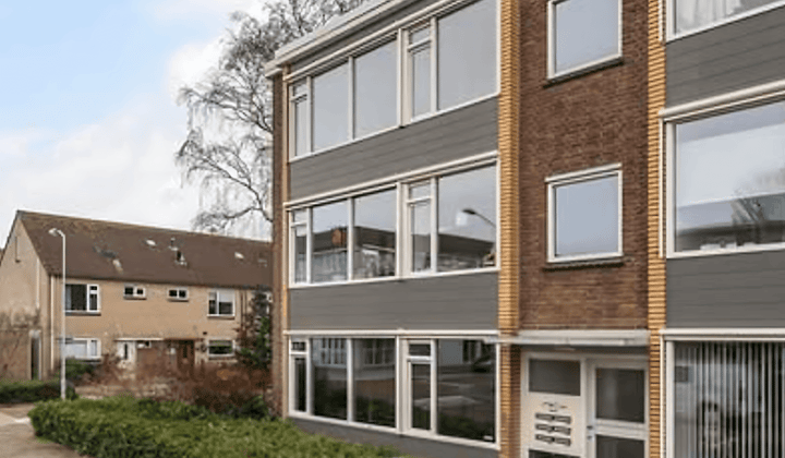 Gemeubileerd appartement met balkon en wifi