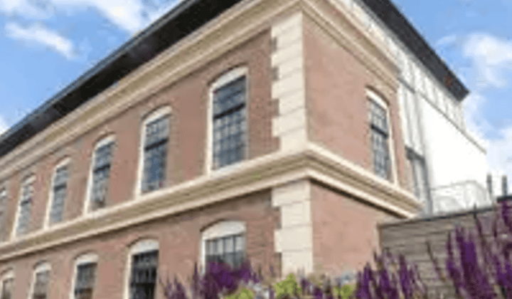 Gemeubileerd appartement met balkon en mooi uitzicht