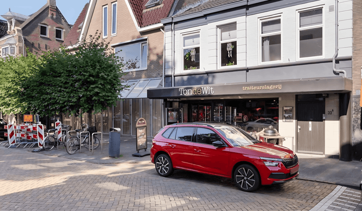 Gestoffeerd appartement met dakterras en inloopdouche