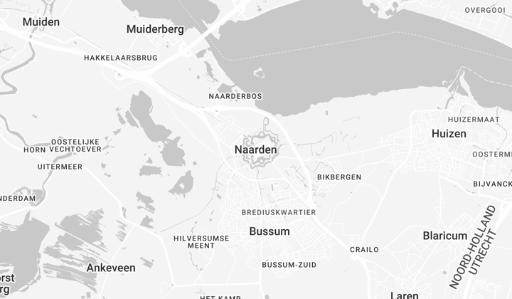 Gestoffeerde tussenwoning met tuin en wasruimte