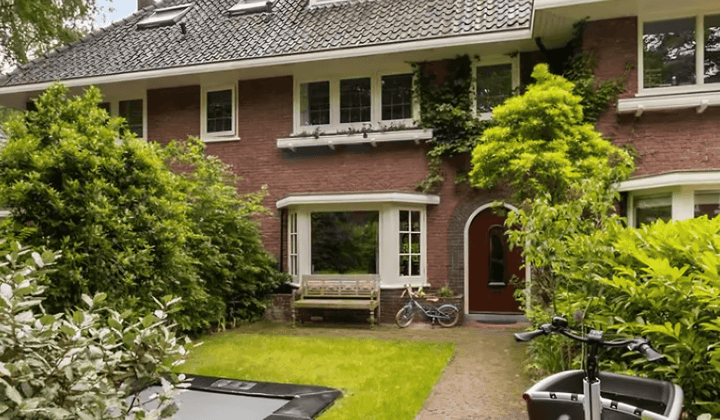 Karakteristieke huurwoning met tuin en balkon