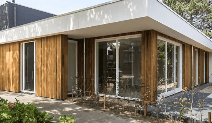 Twee slaapkamer bungalow met tuin en parkeerplaats