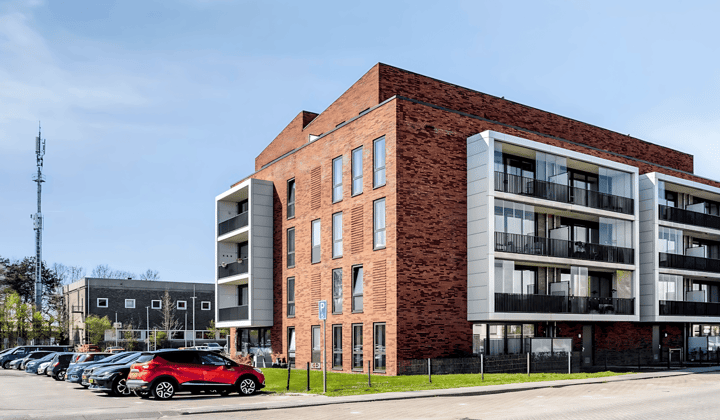 Appartement met 2 slaapkamers en balkon