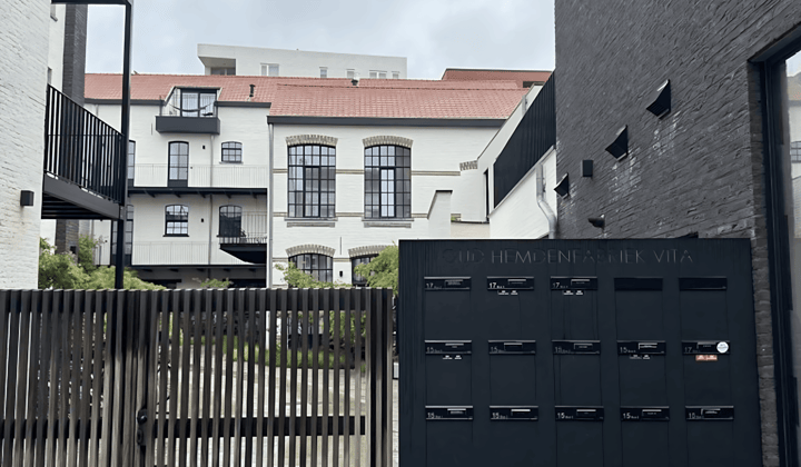 Gestoffeerd appartement met 1 slaapkamer en moderne keuken