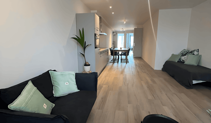 Huis | 80m² | €2500,-