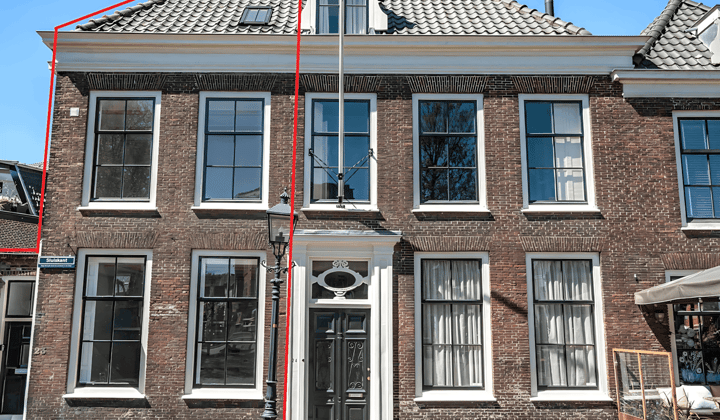 Huis | 111m² | €2250,-