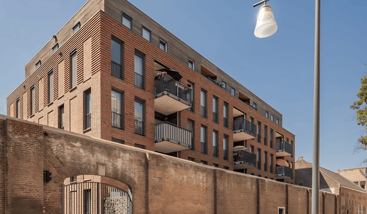 Appartement met Balkon en Seniorenvoorzieningen