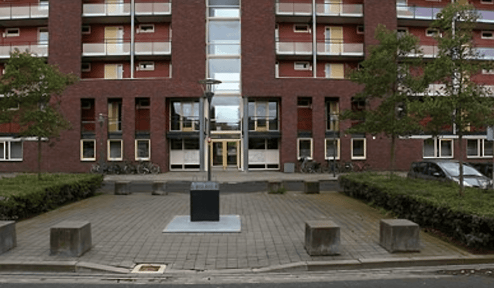 Appartement met balkon en parkeergelegenheid geschikt voor senioren