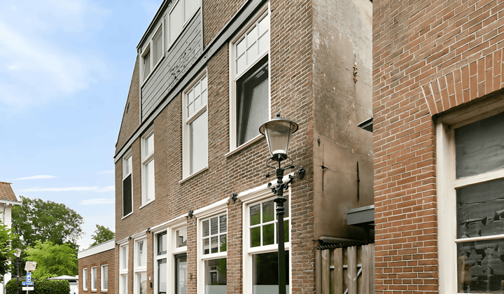 Huis | 97m² | €2200,-