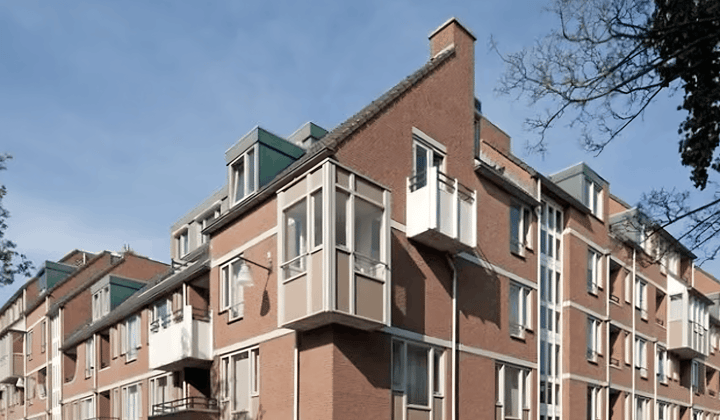 Appartement met terras en inpandige berging