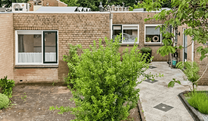 Huis | 65m² | €1500,-