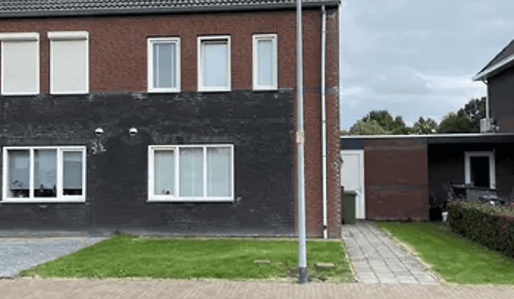 Ruime eengezinswoning met tuin en drie slaapkamers