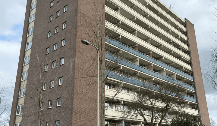 Appartement met balkon en wasmachine, tijdelijke verhuur zonder studenten en huisdieren