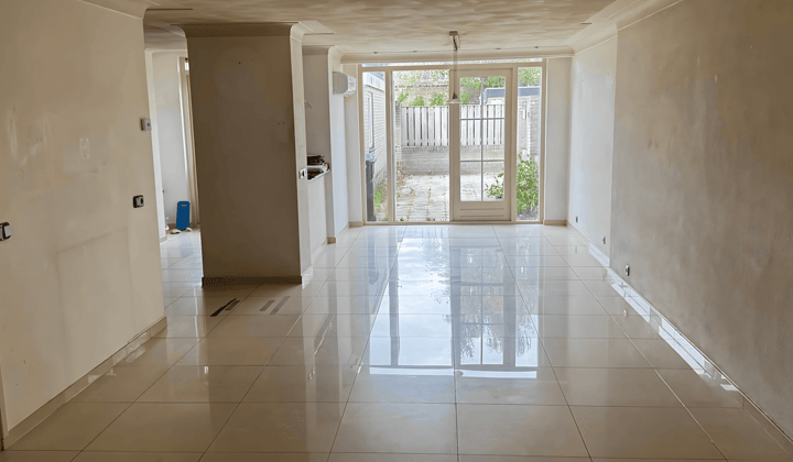 Ruime hoekwoning met tuin en 4 slaapkamers