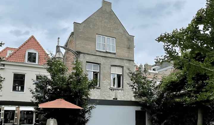 Kamer | 19m² | €620,-