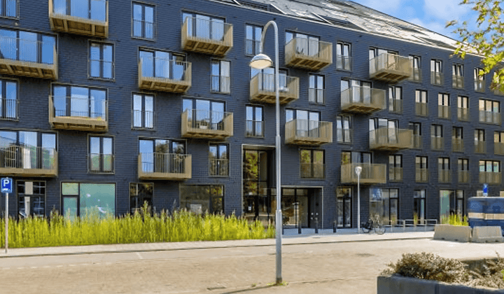 Appartement met tuin en inloopregendouche