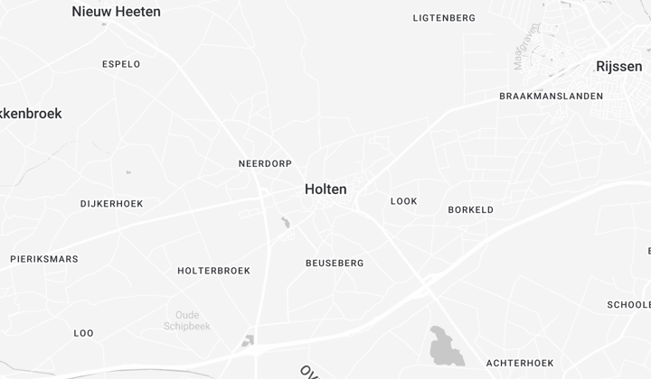 Hoekwoning met tuin en parkeerplaats