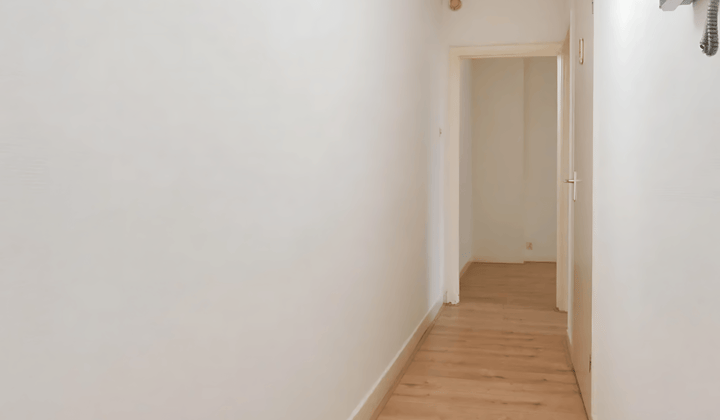 Tijdelijk gestoffeerd appartement met tuin en parkeerplaats
