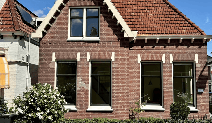Gemeubileerde vrijstaande gezinswoning met tuin tijdelijk