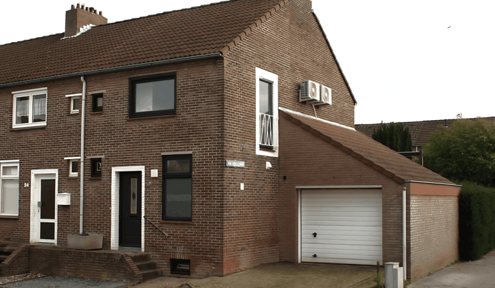 Ruime eengezinswoning met tuin en moderne badkamer