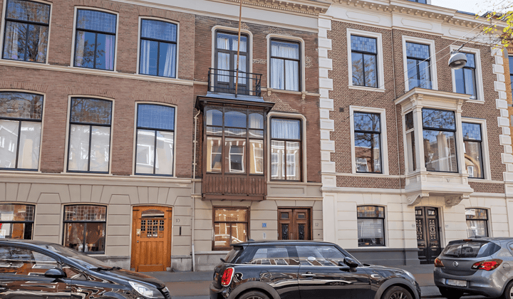 Gestoffeerd monumentaal herenhuis met tuin en lange huurtermijn