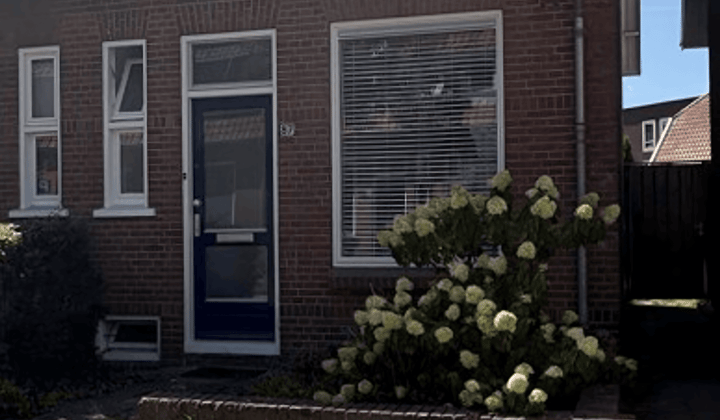 Eengezinswoning met 2 slaapkamers en tuin