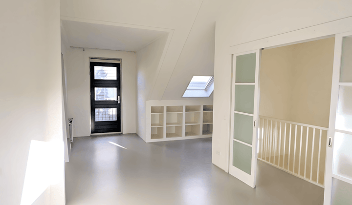 Gemeubileerde studio met tuin en all-in prijs