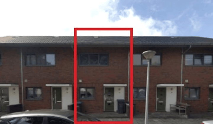 Eengezinswoning met tuin en vaste trap naar zolder