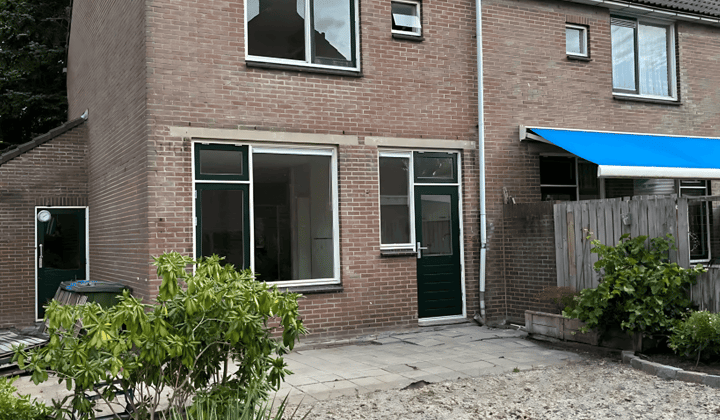 Eengezinswoning met 3 slaapkamers en tuin