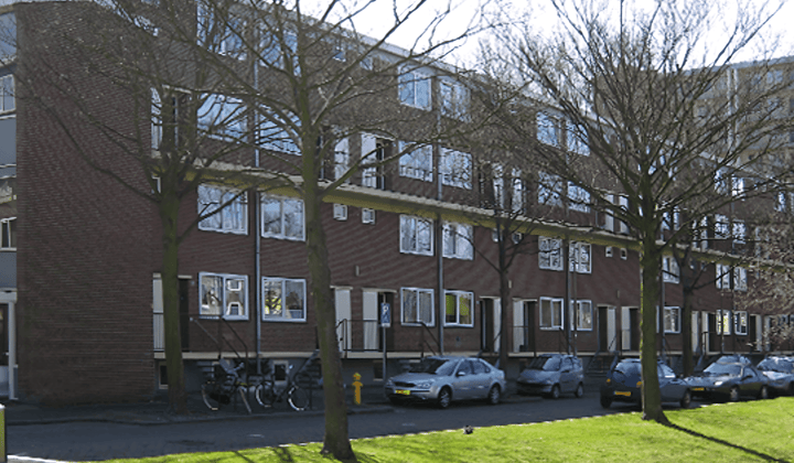 Eengezinswoning met tuin en parkeergelegenheid