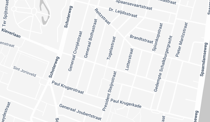Ruime eengezinswoning met tuin en parkeerplaats