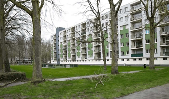 Appartement met balkon en parkeermogelijkheid