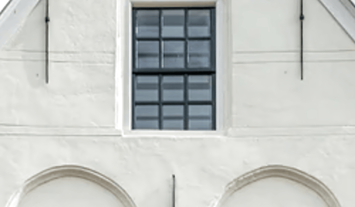 Bovenwoning met Balkon en Monumentale Waarden