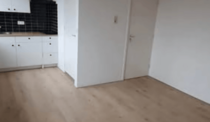 Zelfstandige studio met eigen keuken en tuin
