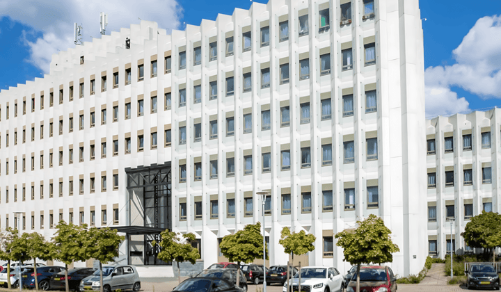 Gemeubileerde studio met eigen badkamer en keuken