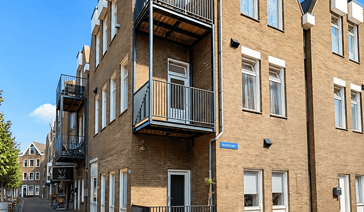 Kamer | 85m² | €1104,-