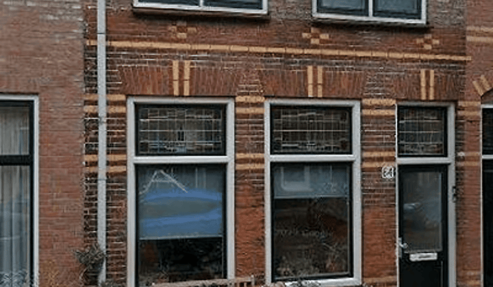Ruim huis met tuin en luxe badkamers