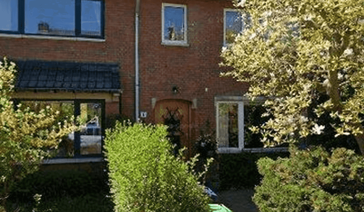 Ruime woning met tuin, balkon en nieuwe keuken
