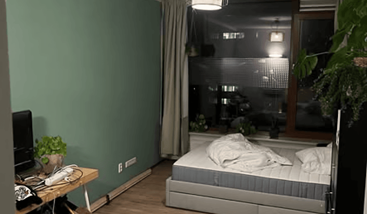 Kamer in gedeeld studentenhuis met gedeelde voorzieningen