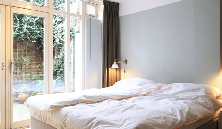 Kamer met eigen badkamer en tuin