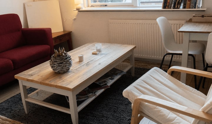 Twee kamers met wasmachine en parkeergelegenheid
