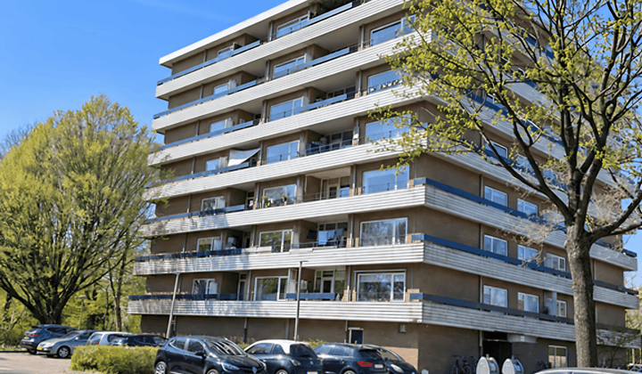 Appartement met 2 slaapkamers en balkon