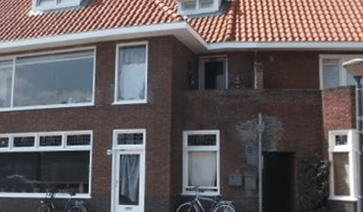 Gemeubileerde studentenkamer met balkon en all-in prijs