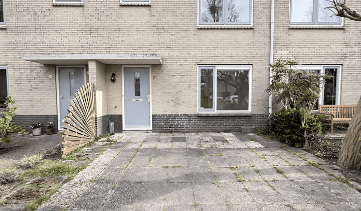 Ruime tussenwoning met tuin en balkon, 4 slaapkamers, niet roken