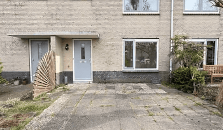 Ruime eengezinswoning met tuin en balkon, 4 slaapkamers
